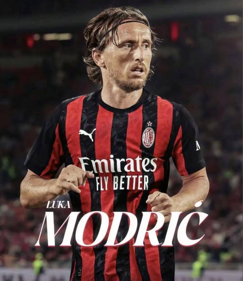 字母哥仅打3分钟伤退！雄鹿多点开花完成18分逆转捍卫主场