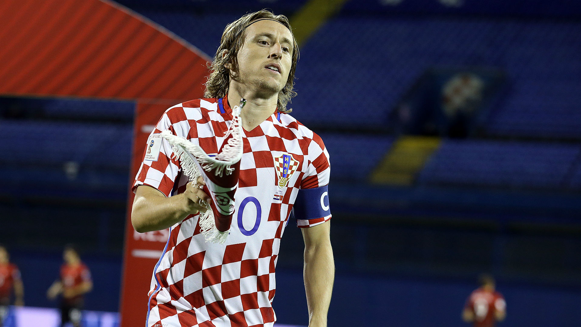 [德甲]拜仁前场任意球 奥利塞主罚轰入近角